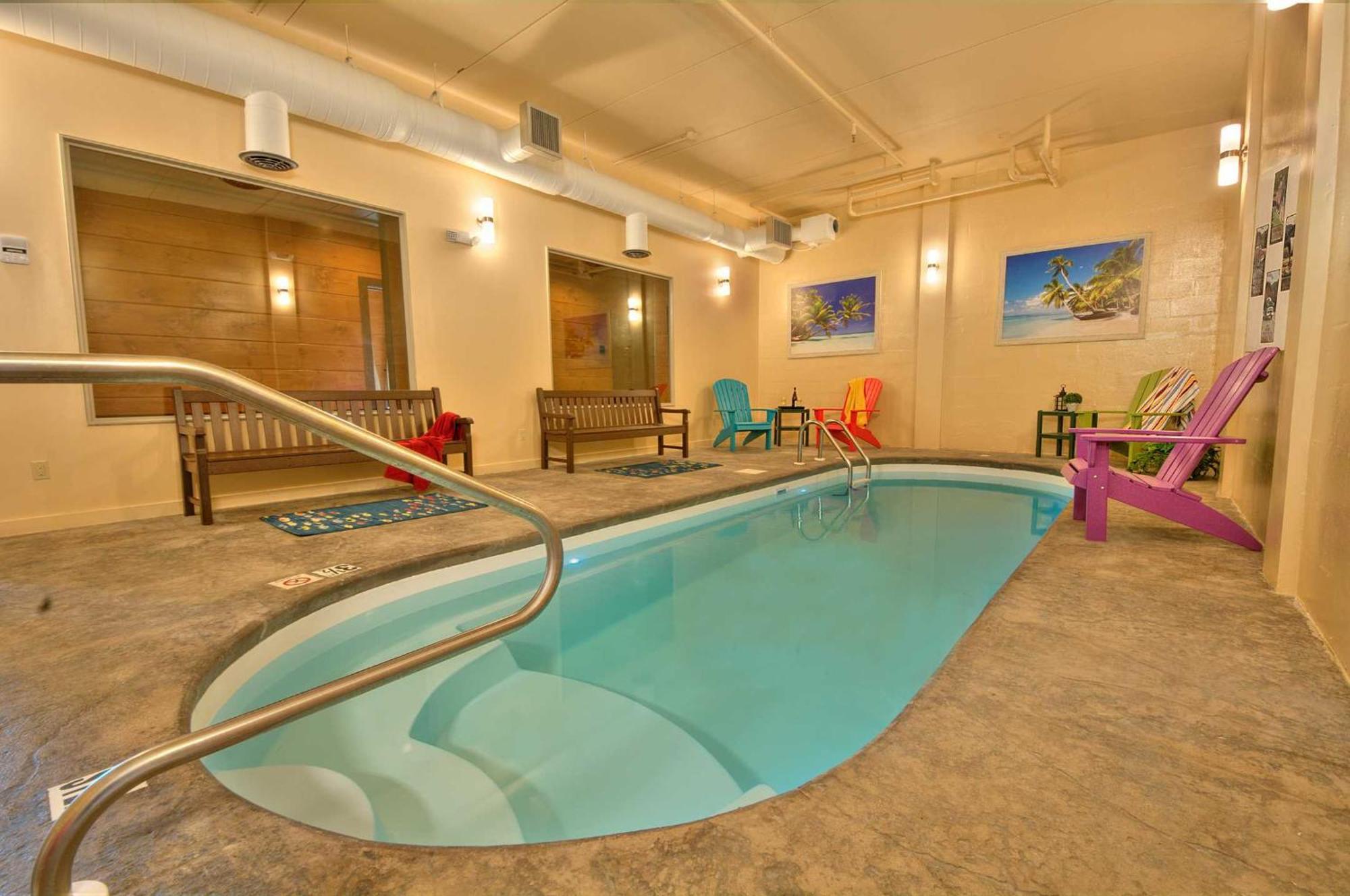 비둘기 포지 Skyview Mansion:13Bdrm, 17Bath, Sleeps 70, Indoor Pool, Amazing Views 빌라 외부 사진
