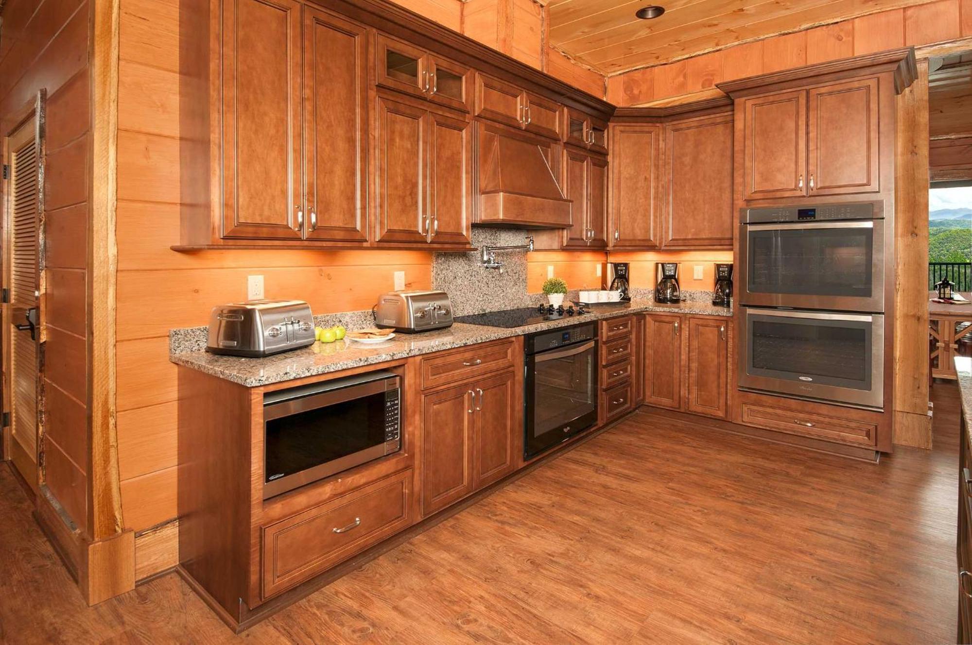 비둘기 포지 Skyview Mansion:13Bdrm, 17Bath, Sleeps 70, Indoor Pool, Amazing Views 빌라 외부 사진